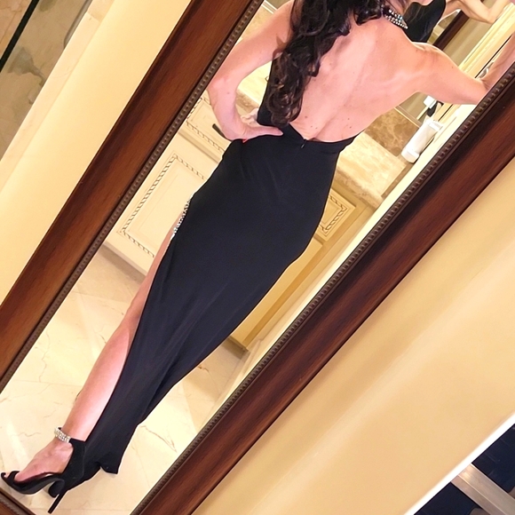 MacDuggal Elegant Long Bkack Flowy Rhinestoned Dress, Sz 0 - Picture 11 of 16